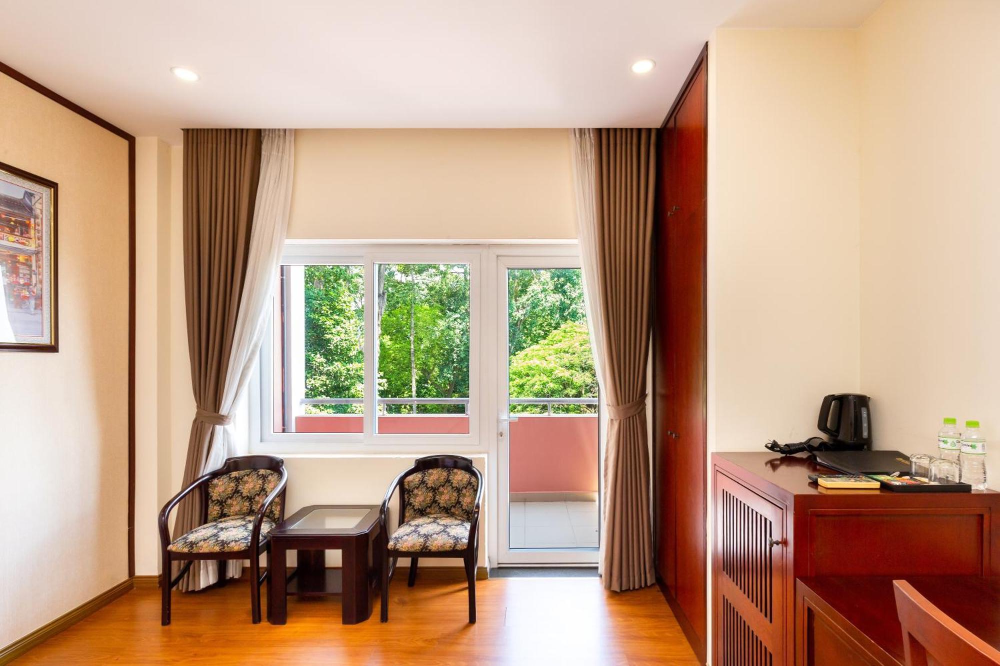 Bcons Riverside Hotel Binh Duong Thu Dau Mot Dış mekan fotoğraf